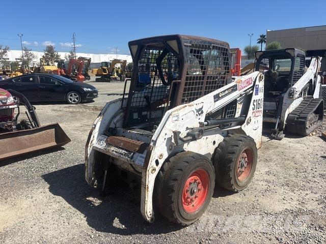Bobcat S160 لوادر انزلاقية التوجيه