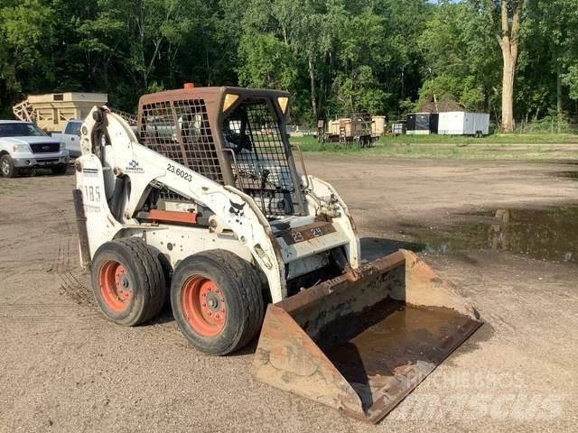 Bobcat S185 لوادر انزلاقية التوجيه