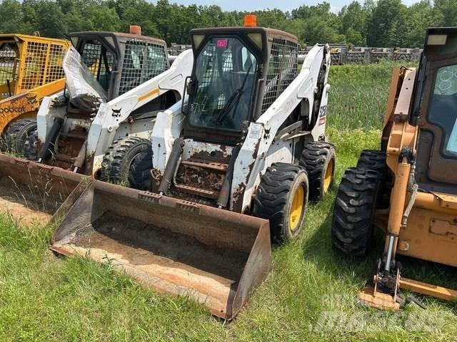 Bobcat S250 لوادر انزلاقية التوجيه