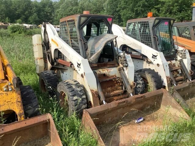 Bobcat S250 لوادر انزلاقية التوجيه