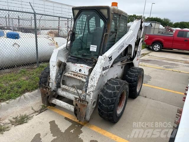 Bobcat S250 لوادر انزلاقية التوجيه