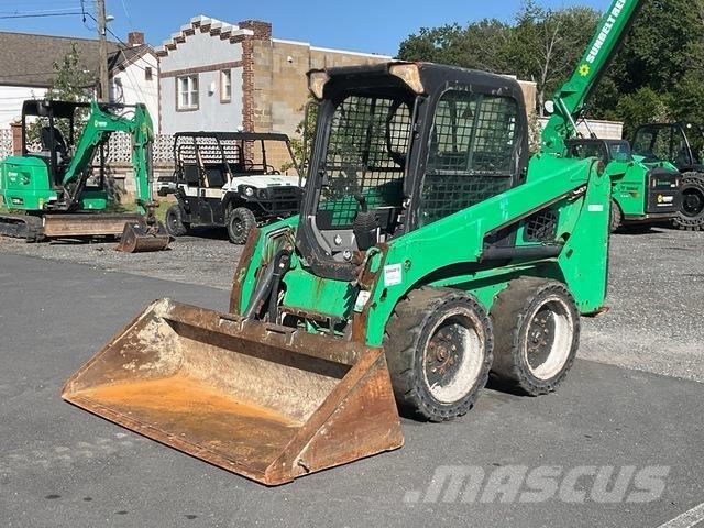 Bobcat S450 لوادر انزلاقية التوجيه