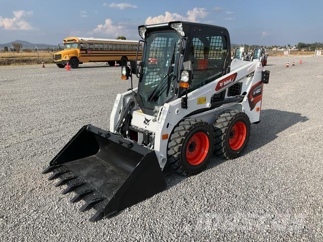 Bobcat S450 لوادر انزلاقية التوجيه