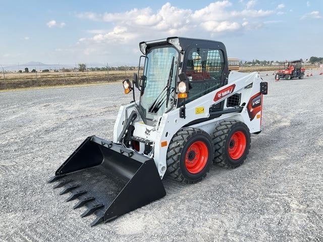 Bobcat S450 لوادر انزلاقية التوجيه