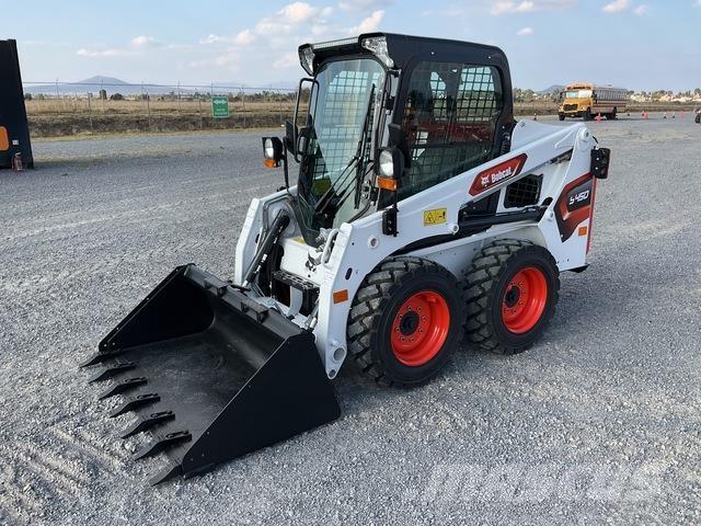 Bobcat S450 لوادر انزلاقية التوجيه