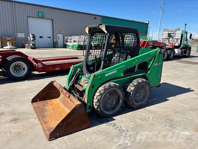 Bobcat S450 لوادر انزلاقية التوجيه