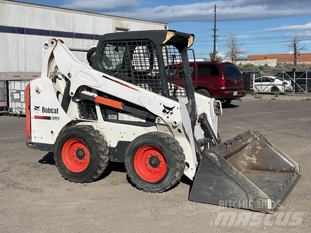 Bobcat S530 لوادر انزلاقية التوجيه