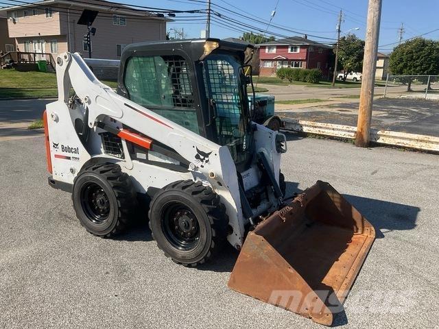 Bobcat S530 لوادر انزلاقية التوجيه