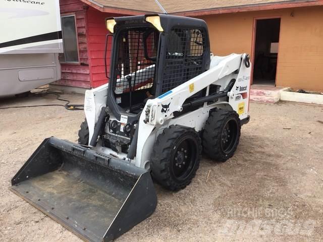 Bobcat S550 لوادر انزلاقية التوجيه