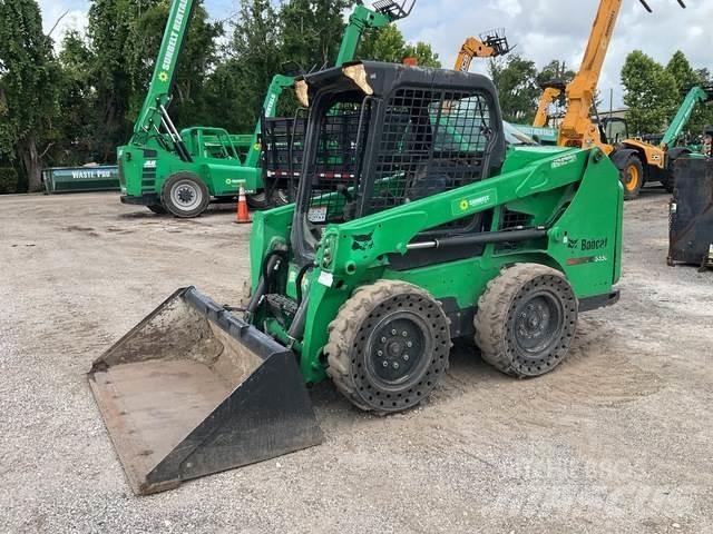 Bobcat S550 لوادر انزلاقية التوجيه