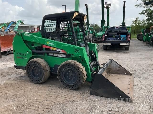 Bobcat S550 لوادر انزلاقية التوجيه
