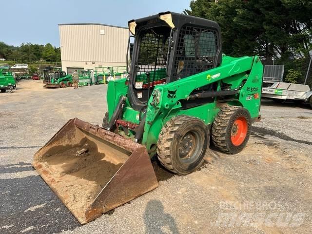 Bobcat S550 لوادر انزلاقية التوجيه