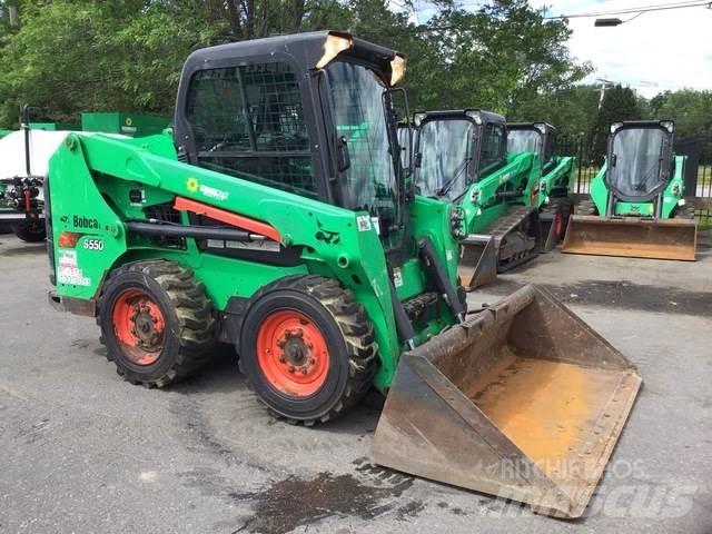 Bobcat S550 لوادر انزلاقية التوجيه
