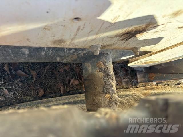 Bobcat S550 لوادر انزلاقية التوجيه