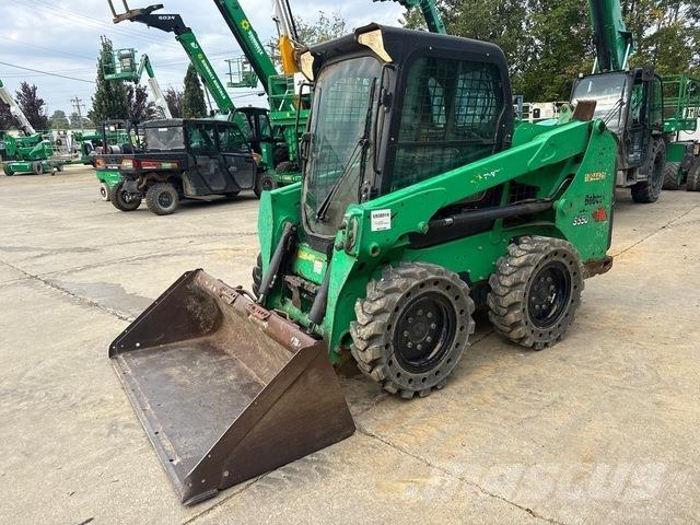 Bobcat S550 لوادر انزلاقية التوجيه