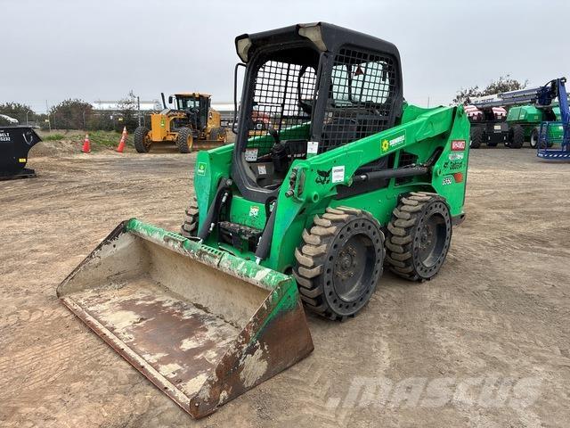 Bobcat S550 لوادر انزلاقية التوجيه