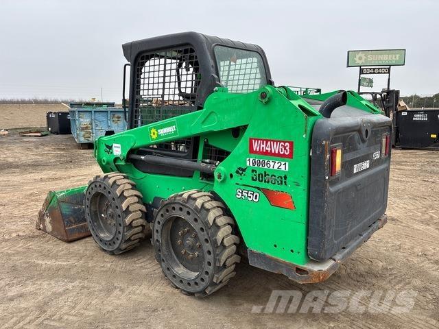Bobcat S550 لوادر انزلاقية التوجيه