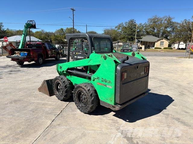 Bobcat S550 لوادر انزلاقية التوجيه