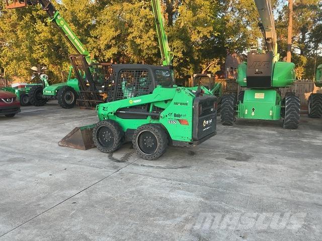Bobcat S550 لوادر انزلاقية التوجيه
