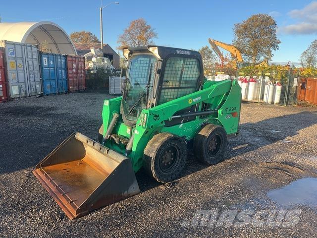 Bobcat S550 لوادر انزلاقية التوجيه
