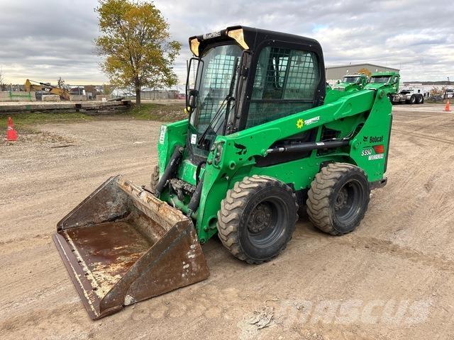 Bobcat S550 لوادر انزلاقية التوجيه
