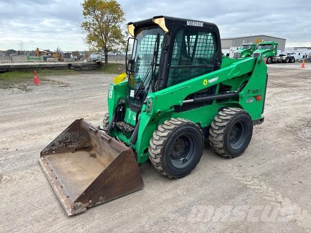 Bobcat S550 لوادر انزلاقية التوجيه