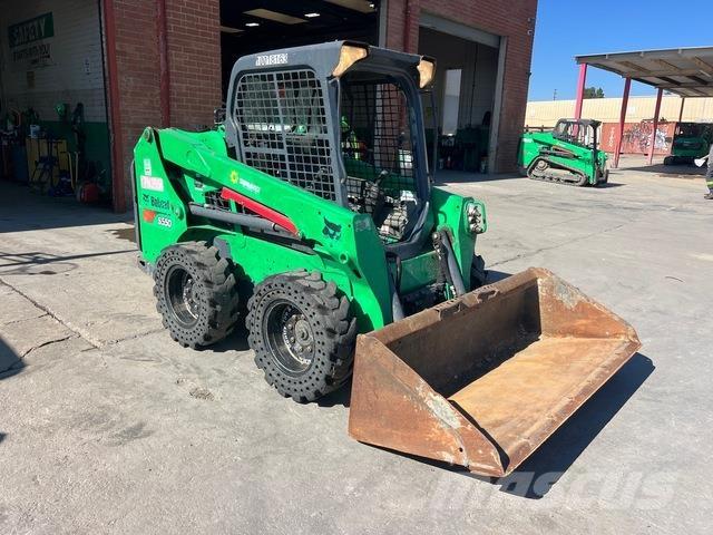 Bobcat S550 لوادر انزلاقية التوجيه