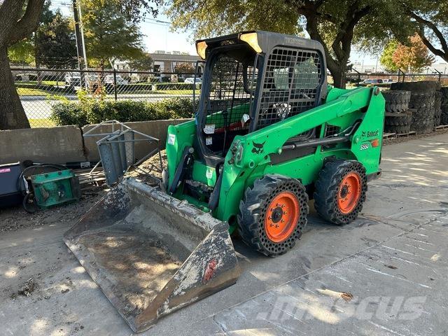 Bobcat S550 لوادر انزلاقية التوجيه