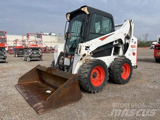 Bobcat S570 لوادر انزلاقية التوجيه