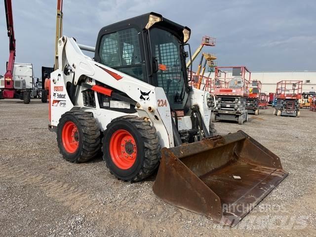 Bobcat S570 لوادر انزلاقية التوجيه