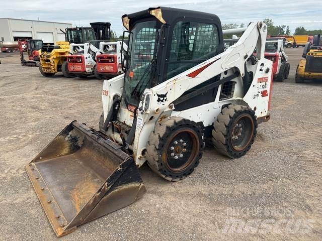 Bobcat S570 لوادر انزلاقية التوجيه