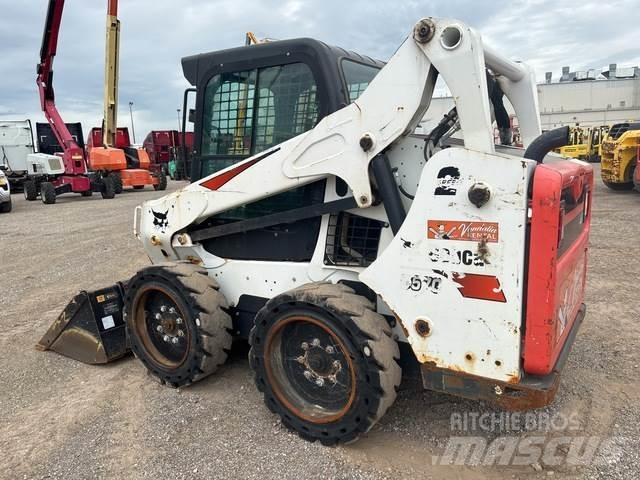 Bobcat S570 لوادر انزلاقية التوجيه