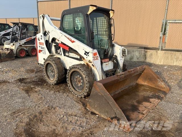 Bobcat S570 لوادر انزلاقية التوجيه