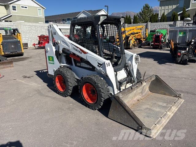 Bobcat S570 لوادر انزلاقية التوجيه