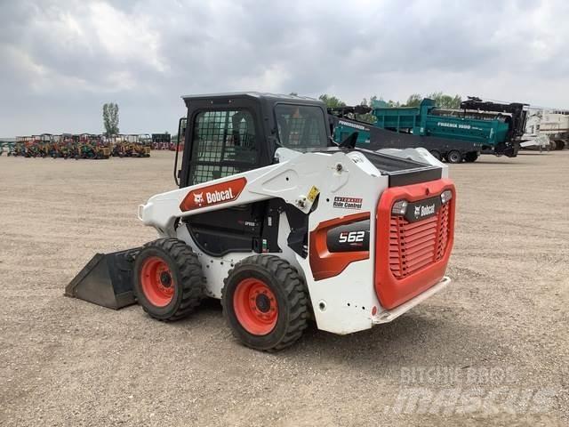 Bobcat S62 لوادر انزلاقية التوجيه
