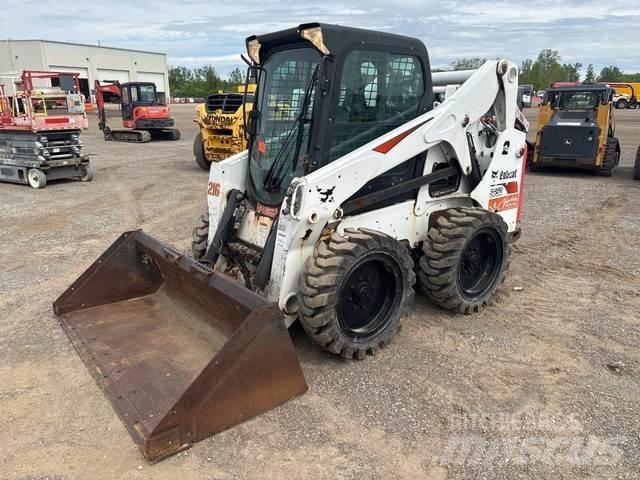Bobcat S650 لوادر انزلاقية التوجيه