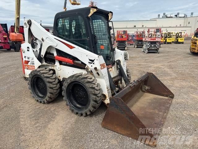 Bobcat S650 لوادر انزلاقية التوجيه