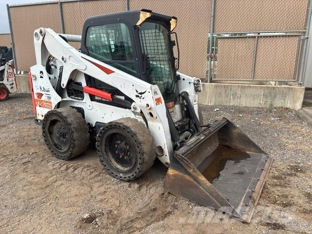 Bobcat S650 لوادر انزلاقية التوجيه