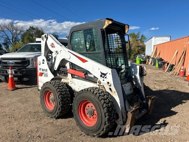 Bobcat S650 لوادر انزلاقية التوجيه