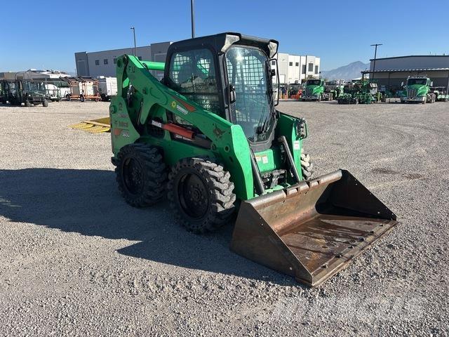 Bobcat S650 لوادر انزلاقية التوجيه
