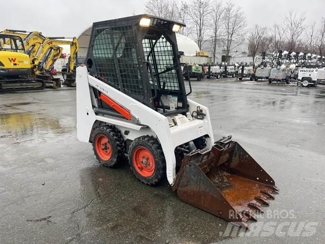 Bobcat S70 لوادر انزلاقية التوجيه