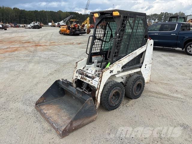 Bobcat S70 لوادر انزلاقية التوجيه