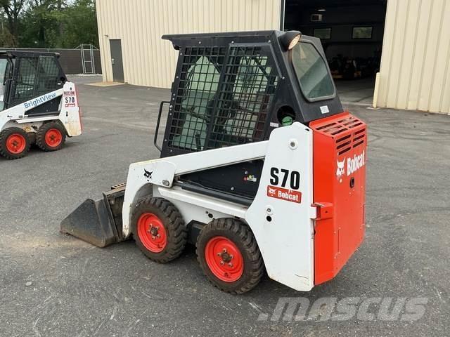 Bobcat S70 لوادر انزلاقية التوجيه