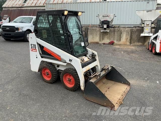 Bobcat S70 لوادر انزلاقية التوجيه
