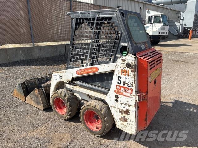 Bobcat S70 لوادر انزلاقية التوجيه