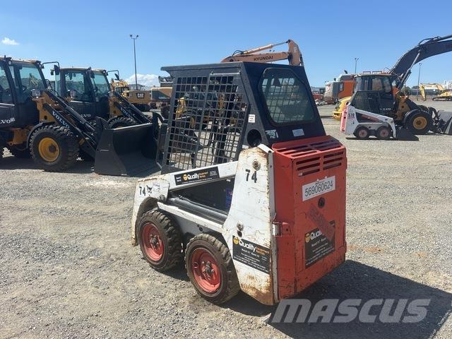 Bobcat S70 لوادر انزلاقية التوجيه