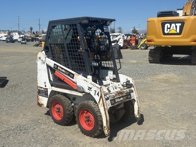 Bobcat S70 لوادر انزلاقية التوجيه