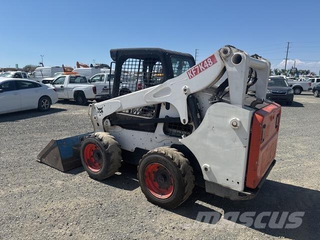 Bobcat S750 لوادر انزلاقية التوجيه