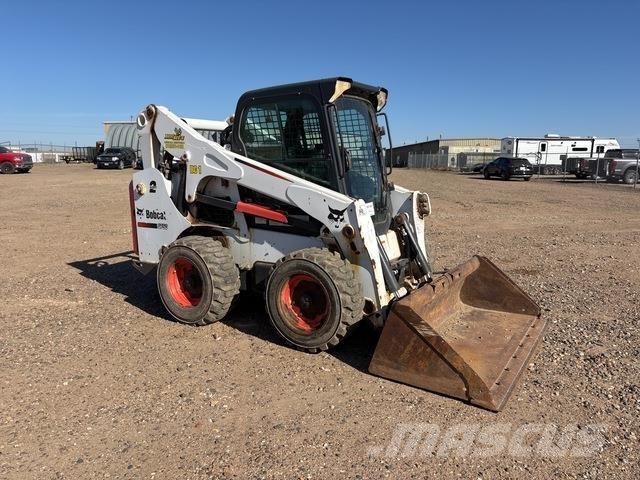 Bobcat S750 لوادر انزلاقية التوجيه
