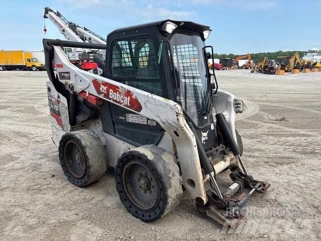 Bobcat S76 لوادر انزلاقية التوجيه